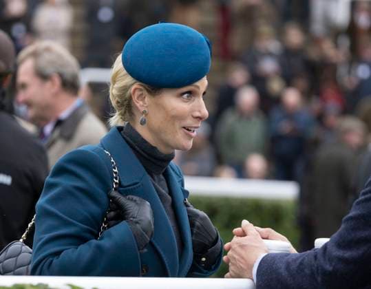 . 15 11 2025. Cheltenham, United Kingdom. Zara Tindall at the Super Saturday meeting at Cheltenham Racecourse, United Kingdom.  xi-Imagesx IIM-26379-0009