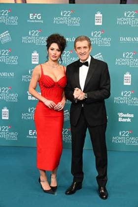 Monk, Italy: Monte Carlo, 22nd Monte Carlo Film Festival De La ComÃ die. Red carpet awards ceremony. Pictured: Lavinia Circeo, Ezio Greggio Monk Italy  - ZUMAp169 20251115_zea_p169_713 Copyright: xManuelexMangiarottix