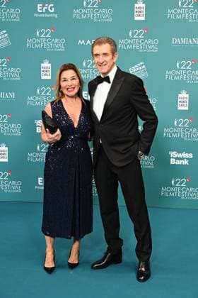 Monk, Italy: Monte Carlo, 22nd Monte Carlo Film Festival De La ComÃ die. Red carpet awards ceremony. Pictured: Manuela Ruosi, Ezio Greggio Monk Italy  - ZUMAp169 20251115_zea_p169_671 Copyright: xManuelexMangiarottix