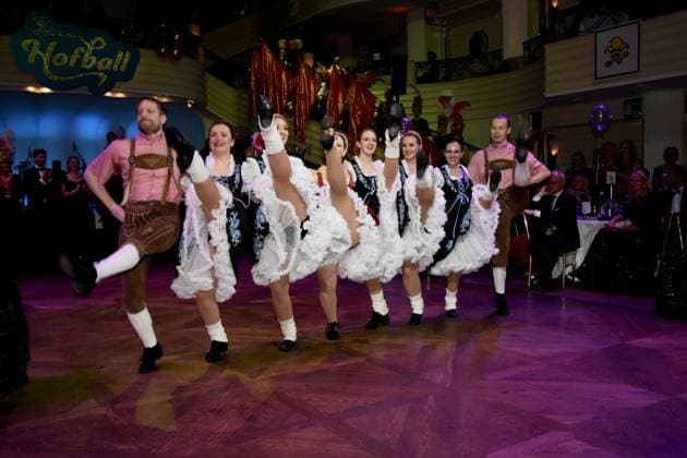 Narrhalla Garde Show Muenchen 15.11.2025 Bayerischer Hof Narrhalla Hofballl Foto Muenchen