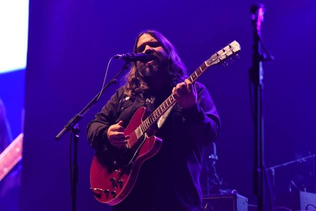 The Magic Numbers performing at O2 Arena in London LONDON, ENGLAND - NOVEMBER 15: Romeo Stodart of ˜The Magic Numbers™ performing at O2 Arena, Greenwich on November 15, 2025 in London, England. CAP MAR MAR Great Britain Copyright: xMartinxHarris CapitalxPicturesx
