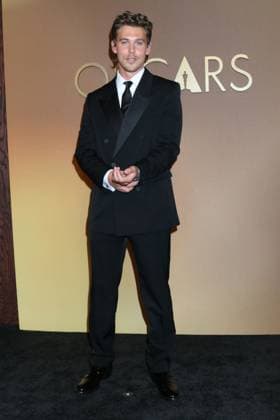 USA - 2025 Governors Awards - Los Angeles LOS ANGELES - NOV 16: Austin Butler at the 2025 Governors Awards at the Ray Dolby Ballroom on November 16, 2025 in Los Angeles, CA Los Angeles CA USA EDITORIAL USE ONLY Copyright: x 2025xKathyxHutchinsx xHutchinsxPhotox HutchinsxPhotox khphotos869680