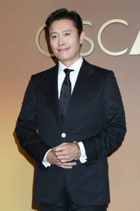 USA - 2025 Governors Awards - Los Angeles LOS ANGELES - NOV 16: Lee Byung-hun at the 2025 Governors Awards at the Ray Dolby Ballroom on November 16, 2025 in Los Angeles, CA Los Angeles CA USA EDITORIAL USE ONLY Copyright: x 2025xKathyxHutchinsx xHutchinsxPhotox HutchinsxPhotox khphotos869720