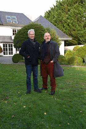 Schauspieler Klaus J. Behrendt ( Kommissar Max Ballauf ) und Dietmar Bär (Kommissar Freddy Schenk ) , l-r, posiert am Set des 98. Kölner Tatort Der Glücklichmacher