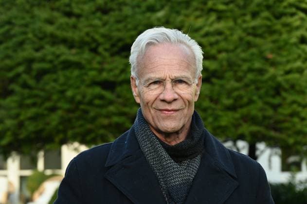 Schauspieler Klaus J. Behrendt ( Kommissar Max Ballauf ) posiert am Set des 98. Kölner Tatort Der Glücklichmacher
