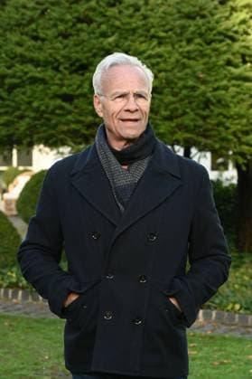 Schauspieler Klaus J. Behrendt ( Kommissar Max Ballauf ) posiert am Set des 98. Kölner Tatort Der Glücklichmacher
