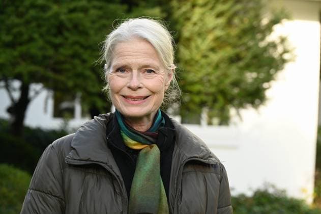 Schauspielerin Corinna Kirchhoff posiert am Set des 98. Kölner Tatort Der Glücklichmacher