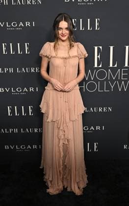 Elle Women In Hollywood 2025 Charlotte Lawrence arriving to Elle Women In Hollywood 2025 held at the Four Seasons Hotel Los Angeles at Beverly Hills on November 17, 2025 in Los Angeles, Ca. Los Angeles Four Seasons Hotel Los Angeles a California USA Copyright: xStarbuck AFF-USA.COMx