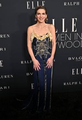 Elle Women In Hollywood 2025 Rhea Seehorn arriving to Elle Women In Hollywood 2025 held at the Four Seasons Hotel Los Angeles at Beverly Hills on November 17, 2025 in Los Angeles, Ca. Los Angeles Four Seasons Hotel Los Angeles at Beverly Hills California USA Copyright: xStarbuck AFF-USA.COMx