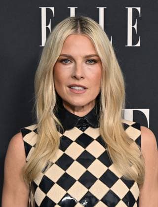 Elle Women In Hollywood 2025 Ali Larter arriving to Elle Women In Hollywood 2025 held at the Four Seasons Hotel Los Angeles at Beverly Hills on November 17, 2025 in Los Angeles, Ca. Los Angeles Four Seasons Hotel Los Angeles at Beverly Hills California USA Copyright: xStarbuck AFF-USA.COMx