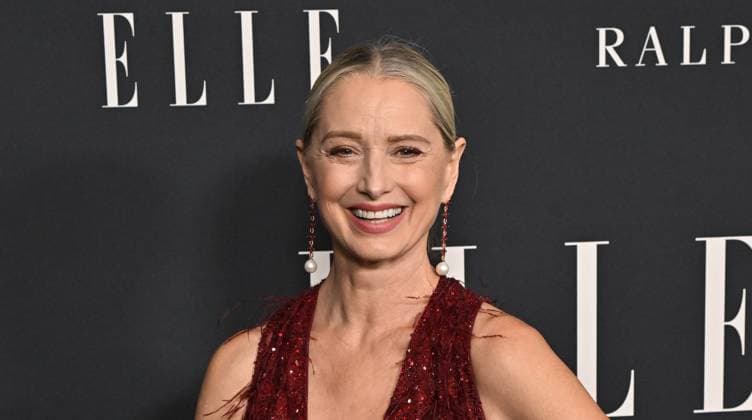 Elle Women In Hollywood 2025 Katherine LaNasa arriving to Elle Women In Hollywood 2025 held at the Four Seasons Hotel Los Angeles at Beverly Hills on November 17, 2025 in Los Angeles, Ca. Los Angeles Four Seasons Hotel Los Angeles at Beverly Hills California USA Copyright: xStarbuck AFF-USA.COMx