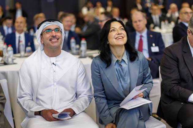 Katherina Reiche (CDU), Bundesministerin fuer Wirtschaft und Energie, reist in die VAE und nach Katar. Hier bei der Eroeffnung des Energieforums mit dem Staatssekretaer fuer Energie und Infrastruktur Sharif Al Olama . Abu Dhabi. 18.11.2025. Fotografiert im Auftrag des BMWE Abu Dhabi VAE Copyright: xThomasxImo BMWEx