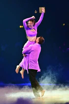 Let‘s Dance Live. Ann-Kathrin Bendixen und Zsolt Sandor Cseke während der Live-Show Let‘s Dance am 17.11.2025 in der Festhalle Frankfurt. 20251117MWI095530