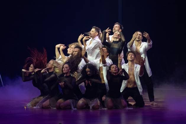 Lets DanceLive - Die Tour 2025 Profitänzer bei der Live-Show Lets Dance am 17.11.2025 in der Festhalle Frankfurt. Frankfurt Festhalle Hessen
