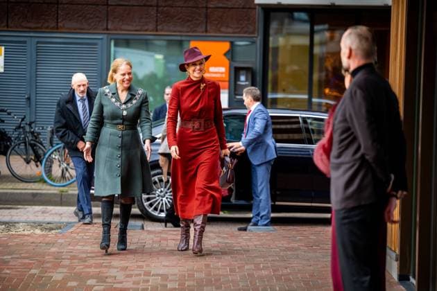 ROTTERDAM Queen Maxima arrives at the opening of the SAWA residential building, which is constructed from wood. The queen is given a tour of the circular building and speaks with residents and developers. ANP FRANK DE ROO netherlands out - belgium out  Copyright: xx x542416269x originalFilename: 542416269.jpg