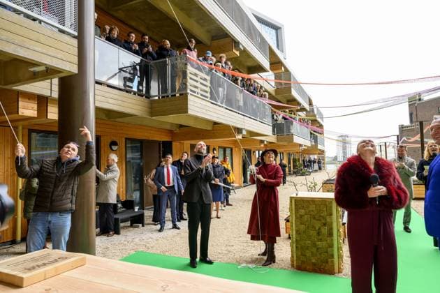 Rotterdam, The Netherlands, 2025-11-18 13:19:53 ROTTERDAM, 18-11-2025, SAWA. Queen Maxima opens the circular wooden residential building SAWA in Rotterdam. The building comprises over one hundred apartments and has been extensively developed in a circular and biobased manner, with a focus on nature and affordable housing. PHOTO: NLBeeld Patrick van Emst Credit: NL Beeld Patrick van Emst  Copyright: xx x