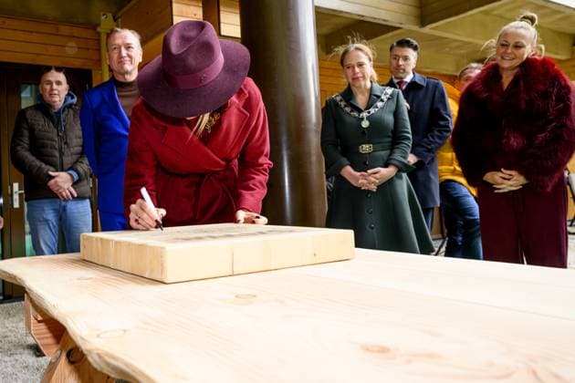 Rotterdam, The Netherlands, 2025-11-18 13:20:43 ROTTERDAM, 18-11-2025, SAWA. Queen Maxima opens the circular wooden residential building SAWA in Rotterdam. The building comprises over one hundred apartments and has been extensively developed in a circular and biobased manner, with a focus on nature and affordable housing. PHOTO: NLBeeld Patrick van Emst Credit: NL Beeld Patrick van Emst  Copyright: xx x