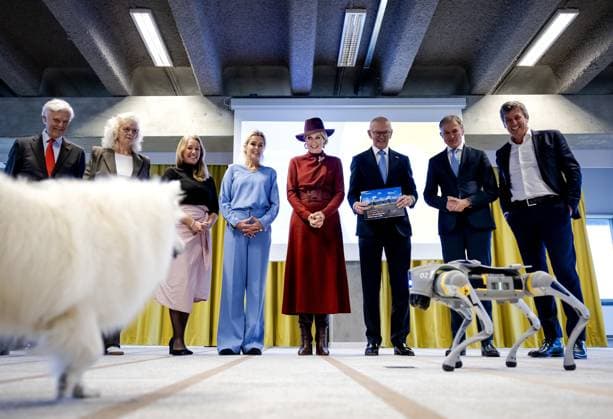 KATWIJK - Queen Maxima during the presentation of the annual report State of SMEs 2025. The presentation took place at Unmanned Valley, where companies and research institutions collaborate on developing unmanned technology for civilian and military purposes. ANP ROBIN VAN LONKHUIJSEN netherlands out - belgium out  Copyright: xx x542418556x originalFilename: 542418556.jpg