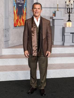 Los Angeles Premiere Of Netflix s Wake Up Dead Man: A Knives Out Mystery MUSEUM ROW, MIRACLE MILE, LOS ANGELES, CALIFORNIA, USA - NOVEMBER 17: American actor Josh Brolin arrives at the Los Angeles Premiere Of Netflix s Wake Up Dead Man: A Knives Out Mystery held at the Academy Museum of Motion Pictures on November 17, 2025 in Museum Row, Miracle Mile, Los Angeles, California, United States., Credit:Xavier Collin Avalon United States, California, Los Angeles, Academy Museum of Motion Pictures  Copyright: xXavierxCollinx xAvalonx 1053130155