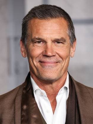 Los Angeles Premiere Of Netflix s Wake Up Dead Man: A Knives Out Mystery MUSEUM ROW, MIRACLE MILE, LOS ANGELES, CALIFORNIA, USA - NOVEMBER 17: American actor Josh Brolin arrives at the Los Angeles Premiere Of Netflix s Wake Up Dead Man: A Knives Out Mystery held at the Academy Museum of Motion Pictures on November 17, 2025 in Museum Row, Miracle Mile, Los Angeles, California, United States., Credit:Xavier Collin Avalon United States, California, Los Angeles, Academy Museum of Motion Pictures  Copyright: xXavierxCollinx xAvalonx 1053130225