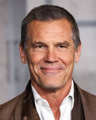Los Angeles Premiere Of Netflix s Wake Up Dead Man: A Knives Out Mystery MUSEUM ROW, MIRACLE MILE, LOS ANGELES, CALIFORNIA, USA - NOVEMBER 17: American actor Josh Brolin arrives at the Los Angeles Premiere Of Netflix s Wake Up Dead Man: A Knives Out Mystery held at the Academy Museum of Motion Pictures on November 17, 2025 in Museum Row, Miracle Mile, Los Angeles, California, United States., Credit:Xavier Collin Avalon United States, California, Los Angeles, Academy Museum of Motion Pictures  Copyright: xXavierxCollinx xAvalonx 1053130245