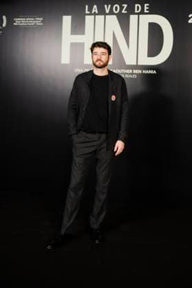 Premiere of La voz de Hind Actor Gorka Otxoa poses during the red carpet of the film La voz de Hind, at the Palacio de la Prensa, on November 18, 2025, in Madrid Spain The film narrates the anguished wait of a six-year-old Palestinian girl, trapped in a car under fire in Gaza, while the Red Crescent tries to rescue her, The film focuses on the drama of the calls for help and the helplessness of those who try to help her, without showing explicit violence 18 NOVEMBER 2025 PREMIERE FILM PRESENTATION CINE GAZA Madrid Madrid Spain  Copyright: xMateoxLanzuelax 7109928