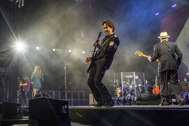 Roxette feiern in der Quarterback Immobilien Arena in Leipzig ihr erstes Deutschland-Konzert seit fast neun Jahren. Per Gessle und Sängerin Lena Philipsson präsentieren gemeinsam die größten Hits der Bandgeschichte, darunter Joyride, The Look und It Must Have Been Love, und begeistern rund 4.000 Fans mit einer energiegeladenen Show und sichtbarer Spielfreude. Weitere mitglieder: Clarence Öfwerman, Jonas Isacsson, Christoffer Lundquist, Magnus Börjeson, Magnus Norpan Eriksson, Dea Norberg Roxette Leipzig