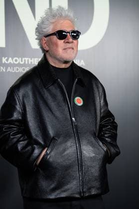 Premiere for the film La Voz de Hind , in Madrid, Spain - 18 Nov 2025 Pedro Almodovar poses during the premiere for the film La Voz de Hind , at the Palacio de la Prensa, in Madrid. Madrid Spain Copyright: xAtilanoxGarciax xSOPAxImagesx photo00916