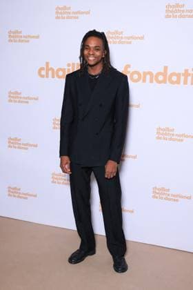 Soiree De Gala Fondation Chaillot Photocall - Paris Enzo Lefort attends the photocall for the second edition of the Soiree de Gala de la Fondation Chaillot presided over by Laurent Martinet at Chaillot Theatre National de la Danse in Paris, France on November 18, 2025 . Photo by David Boyer ABACAPRESS.COM Paris France  Copyright: xBoyerxDavid ABACAx