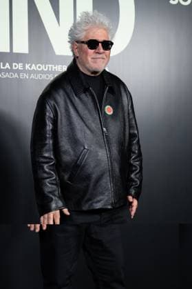 November 18, 2025, Madrid, Spain: Pedro Almodovar poses during the premiere for the film La Voz de Hind , at the Palacio de la Prensa, on November 18, 2025 in Madrid, Spain Madrid Spain - ZUMAs197 20251118_aab_s197_038 Copyright: xAtilanoxGarciax