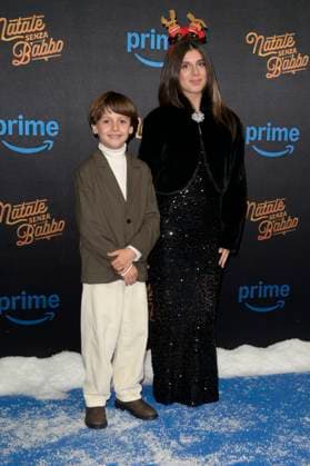 Natale senza Babbo blu carpet in Rome, Italy - 18 Nov 2025 Paolo Calvano (l) and Rita Longordo (r) attend the blu carpet of movie Natale senza Babbo at Cinema Adriano. Rome Italy Copyright: xMarioxCartellix xSOPAxImagesx _DSC4960