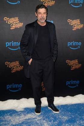 Natale senza Babbo blu carpet in Rome, Italy - 18 Nov 2025 Alessandro Gassmann attends the blu carpet of movie Natale senza Babbo at Cinema Adriano. Rome Italy Copyright: xMarioxCartellix xSOPAxImagesx _DSC4973