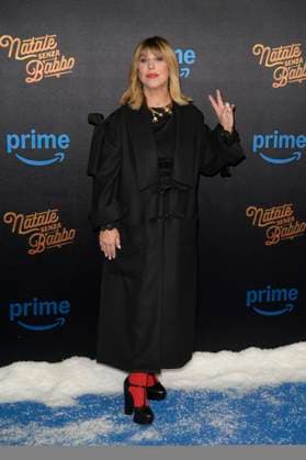 Natale senza Babbo blu carpet in Rome, Italy - 18 Nov 2025 Michela Andreozzi attends the blu carpet of movie Natale senza Babbo at Cinema Adriano. Rome Italy Copyright: xMarioxCartellix xSOPAxImagesx _DSC5087