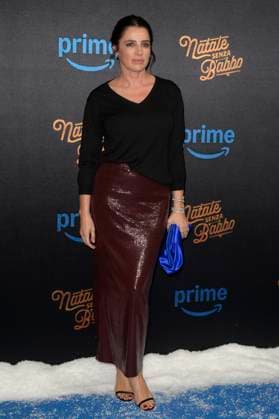 Natale senza Babbo blu carpet in Rome, Italy - 18 Nov 2025 Luisa Ranieri attends the blu carpet of movie Natale senza Babbo at Cinema Adriano. Rome Italy Copyright: xMarioxCartellix xSOPAxImagesx _DSC5124