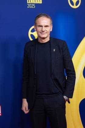 Das Goldene Lenkrad 2025 Oliver Blume Vorstandsvorsitzender der Volkswagen AG Verleihung Auto BILD Das Goldene Lenkrad 2025 im Axel Springer Gebäude in Berlin Copyright: xEventpressxFuhrx