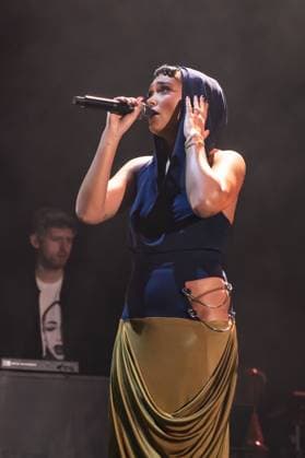 London, United Kingdom. 18th October 2025. Joy Crookes performs live at O2 Academy Brixton. Cristina Massei Alamy Live News  Copyright: xcristinaxmasseix xipa-agency.netx xx IPA_Agency_IPA68108782