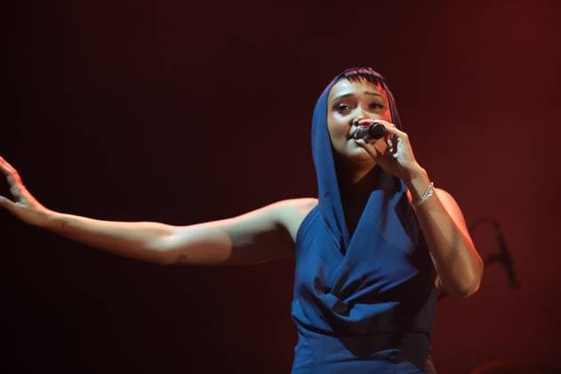 London, United Kingdom. 18th October 2025. Joy Crookes performs live at O2 Academy Brixton. Cristina Massei Alamy Live News  Copyright: xCRISTINAxMASSEIx xipa-agency.netx xx IPA_Agency_IPA68108826