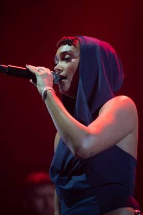 London, United Kingdom. 18th October 2025. Joy Crookes performs live at O2 Academy Brixton. Cristina Massei Alamy Live News  Copyright: xCRISTINAxMASSEIx xipa-agency.netx xx IPA_Agency_IPA68108891