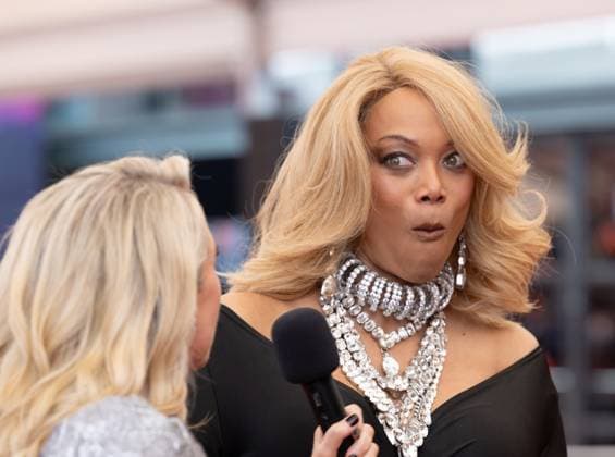 ARIA AWARDS 2025, Angela Bishop speaks to Tyra Banks during the the 2025 ARIA Awards at Hordern Pavilion in Sydney, Wednesday, November 19, 2025. ( NO ARCHIVING SYDNEY NEW SOUTH WALES AUSTRALIA  Copyright: xSITTHIXAYxDITTHAVONGx 20251119164882631404