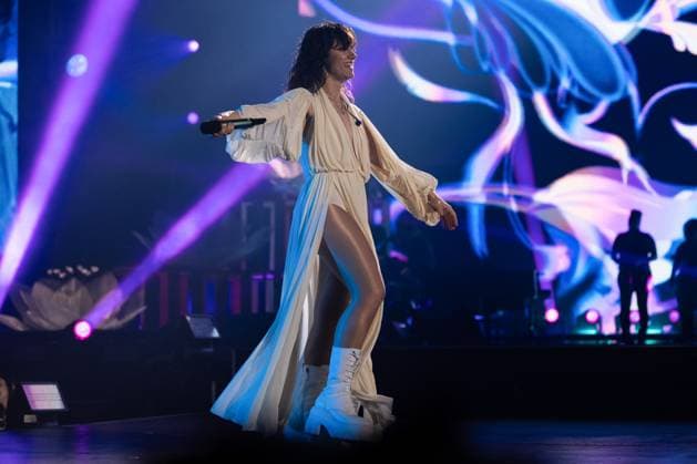 November 18, 2025, Eboli, Italy: Elisa Toffoli aka Elisa performs live at Palasele duirng the Palasport Live 2025 Tour. Eboli Italy - ZUMAs197 20251118_aaa_s197_389 Copyright: xAndreaxGulx