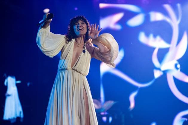 November 18, 2025, Eboli, Italy: Elisa Toffoli aka Elisa performs live at Palasele duirng the Palasport Live 2025 Tour. Eboli Italy - ZUMAs197 20251118_aaa_s197_390 Copyright: xAndreaxGulx