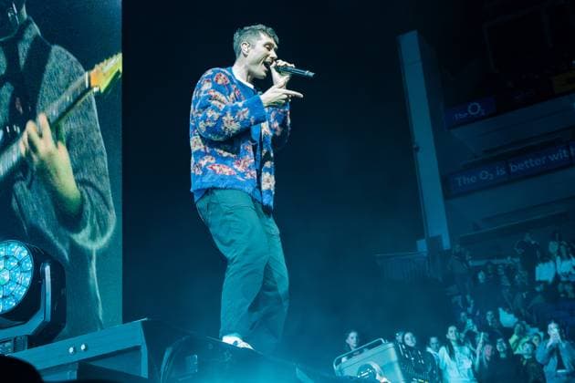November 18, 2025, London, United Kingdom: Dan Smith of Bastille seen performing live on stage during their UK tour. Bastille Performed at London O2 Arena UK as the last night of their From All Sides Songs from the First 15 years, UK Tour on 18th November 2025.Bastille are Dan Smith, Will Farquarson, Kyle Simmons and Chris Wood, The Band Bastille was also joined by guest touring musicians. London United Kingdom - ZUMAs197 20251118_aaa_s197_429 Copyright: xBonniexBritainx