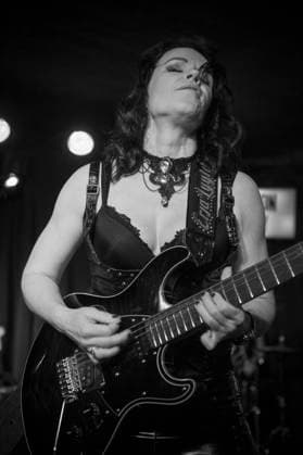 Erja Lyytinen at Half Moon Putney Finnish guitarist Erja Lyytinen performs at Half Moon Putney in London on 18th November 2025., Credit:Zoran Veselinovic Avalon UK, London, Half Moon Putney  Copyright: xZoranxVeselinovicx xAvalonx 1053215212