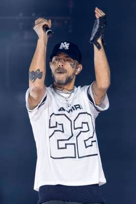 Five perform at Co-Op Live Abz Love of Boyband Five (5ive) performs as part of their Keep On Movin Tour at Co-Op Live, Manchester, England, 18th November 2025, Credit:Mike Gray Avalon  Copyright: xMikexGrayx xAvalonx 1053196245