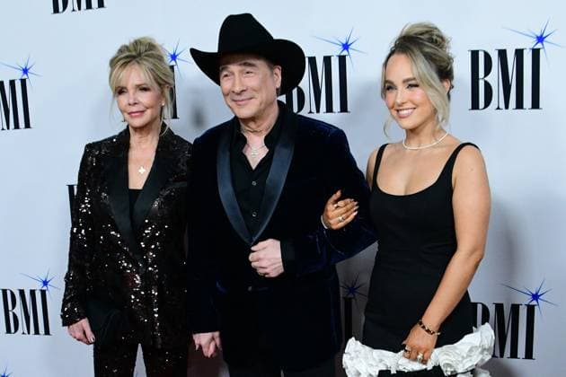 18 November 2025 - Nashville, Tennessee - Lisa Hartman Black, Clint Black, Lily Pearl Black. 2025 BMI Country Awards held at BMI Music Row. Nashville USA - ZUMAa123 20251119_zaa_a123_003 Copyright: xDara-MichellexFarrx