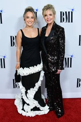 18 November 2025 - Nashville, Tennessee - Lisa Hartman Black, Lily Pearl Black. 2025 BMI Country Awards held at BMI Music Row. Nashville USA - ZUMAa123 20251119_zaa_a123_004 Copyright: xDara-MichellexFarrx