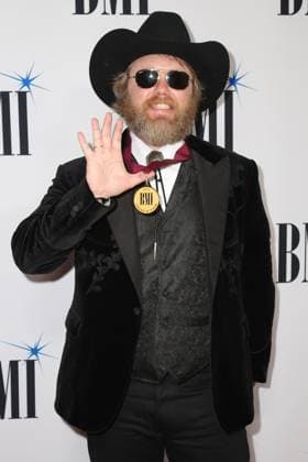 73rd Annual BMI Country Awards Ernest arriving at the 73rd Annual BMI Country Awards held at the BMI Building on November 18, 2025 in Nashville, TN. Nashville BMI Building Tennessee USA Copyright: xCurtisxHilbunx xAFF-USA.COMx
