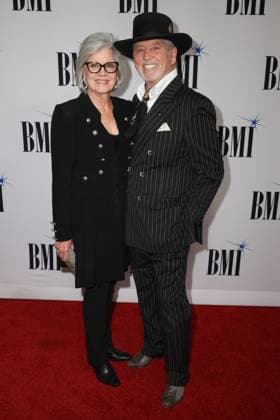 73rd Annual BMI Country Awards Janis Gatlin and Larry Gatlin arriving at the 73rd Annual BMI Country Awards held at the BMI Building on November 18, 2025 in Nashville, TN. Nashville BMI Building Tennessee USA Copyright: xCurtisxHilbunx xAFF-USA.COMx