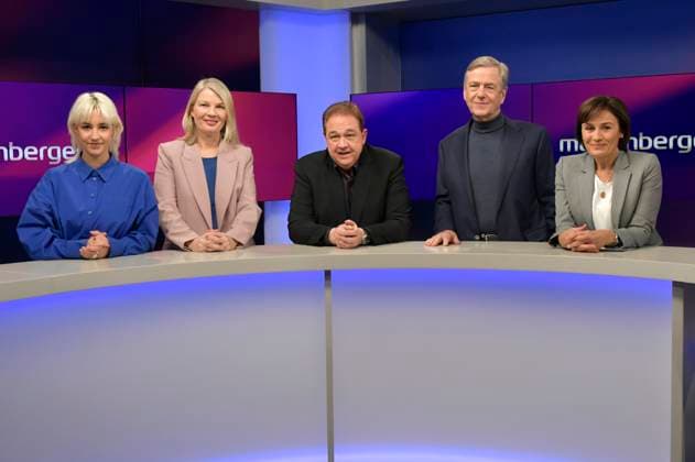 Victoria Reichelt, Annett Meiritz, Oliver Kalkofe, Claus Kleber und Sandra Maischberger in der ARD-Talkshow maischberger im Studio Berlin Adlershof. Berlin, 18.11.2025