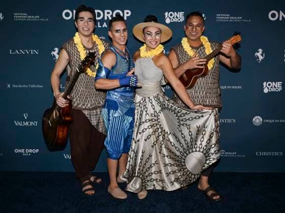 November 18, 2025, Los Angeles, California, USA: CIRQUE DE SOLEIL AUANA attends the 2025 One Drop Gala Los Angeles. Los Angeles USA - ZUMAb173 20251118_aap_b173_010 Copyright: xBillyxBennightx